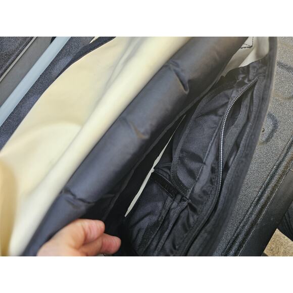 Lightly Used - Timbuk2 Smaller Photography Messenger Bag - Black EUC - Picture 11 of 16